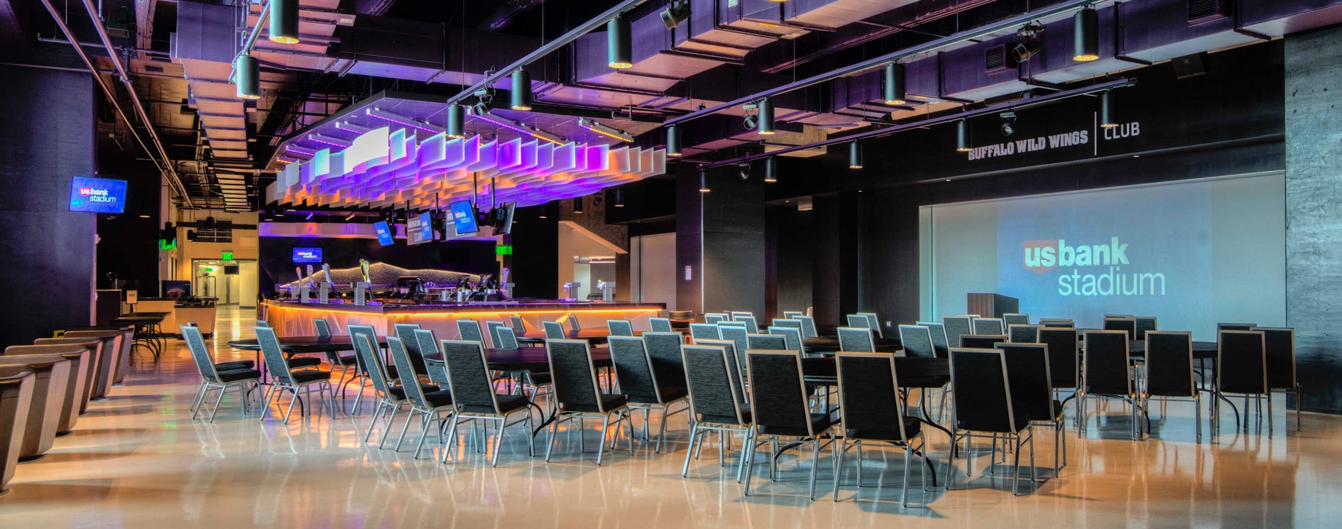 Buffalo Wild Wings Club U.S. Bank Stadium