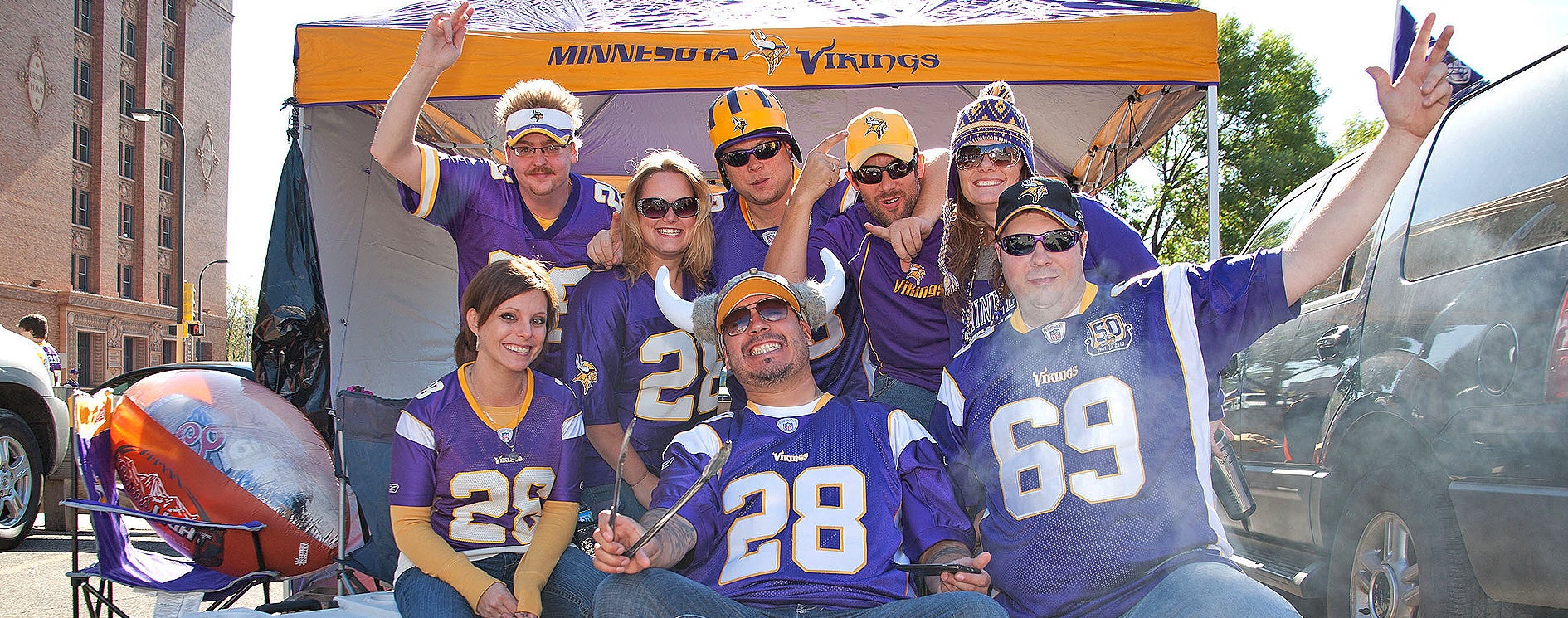 vikings tailgate tickets